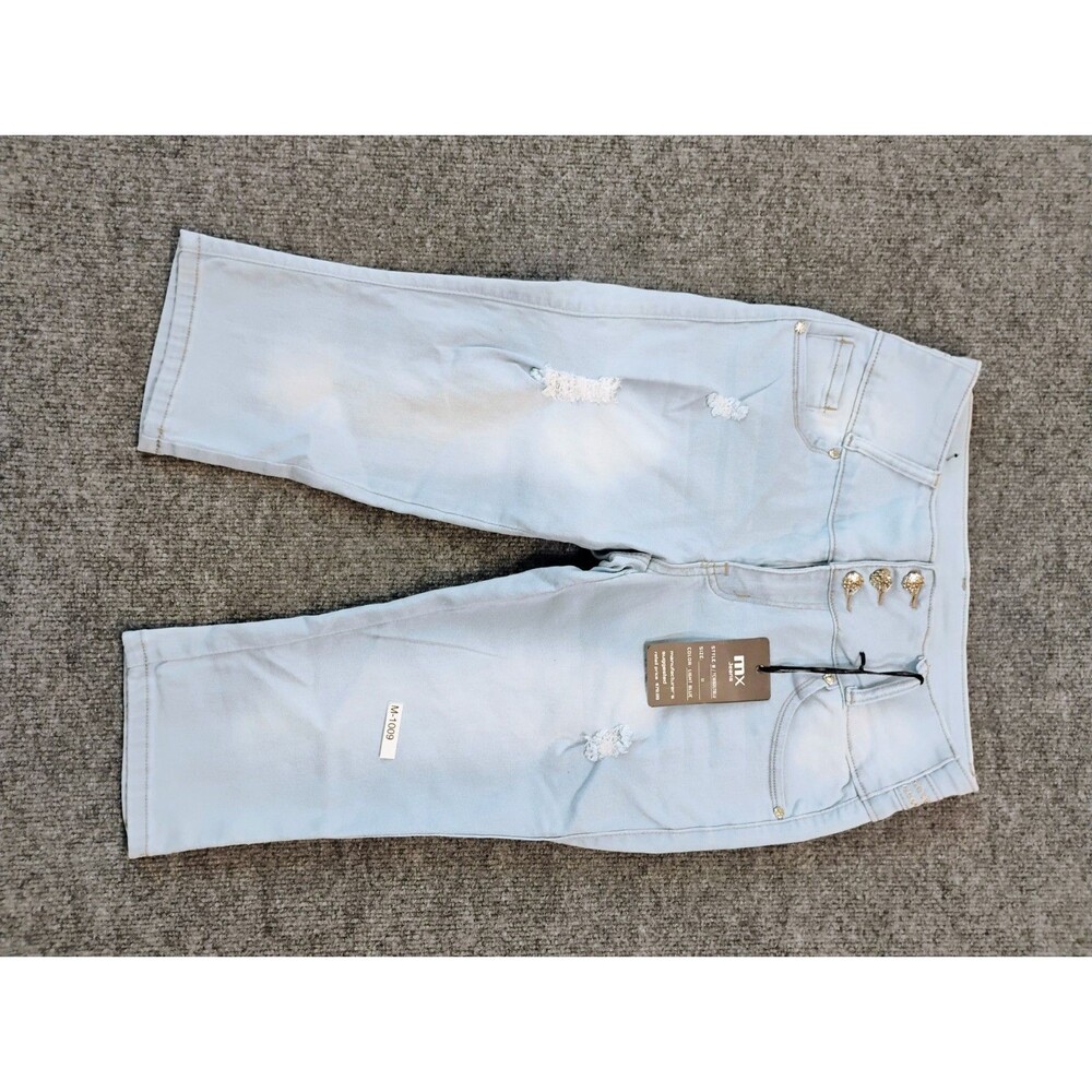 ModaXpress Women’s Light Wash Distressed Capri Jeans Size 11 Stretch